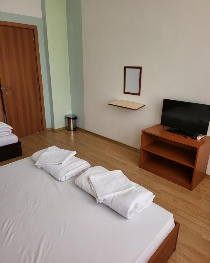 Letnitsa Provans Famili Hotel מראה חיצוני תמונה