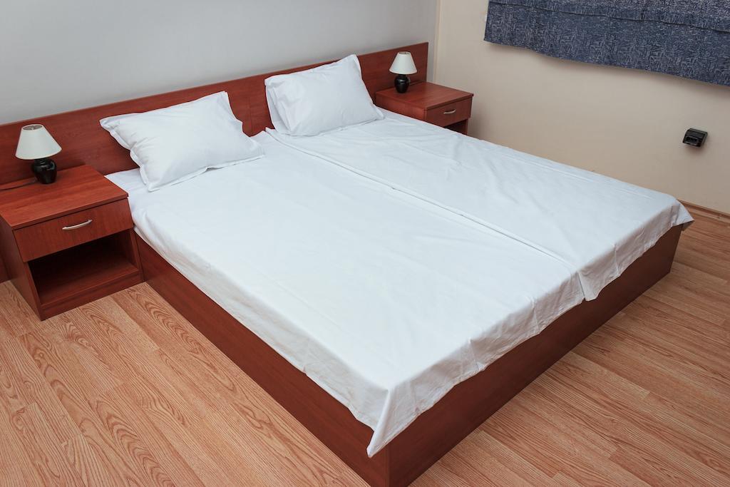 Letnitsa Provans Famili Hotel חדר תמונה